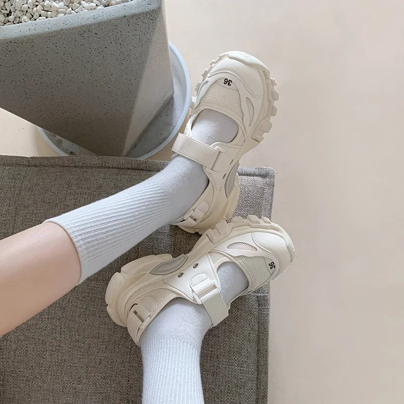 النساء الصنادل الرياضية إسفين  - مراجعة Outdoor Sport Outfit وسعره