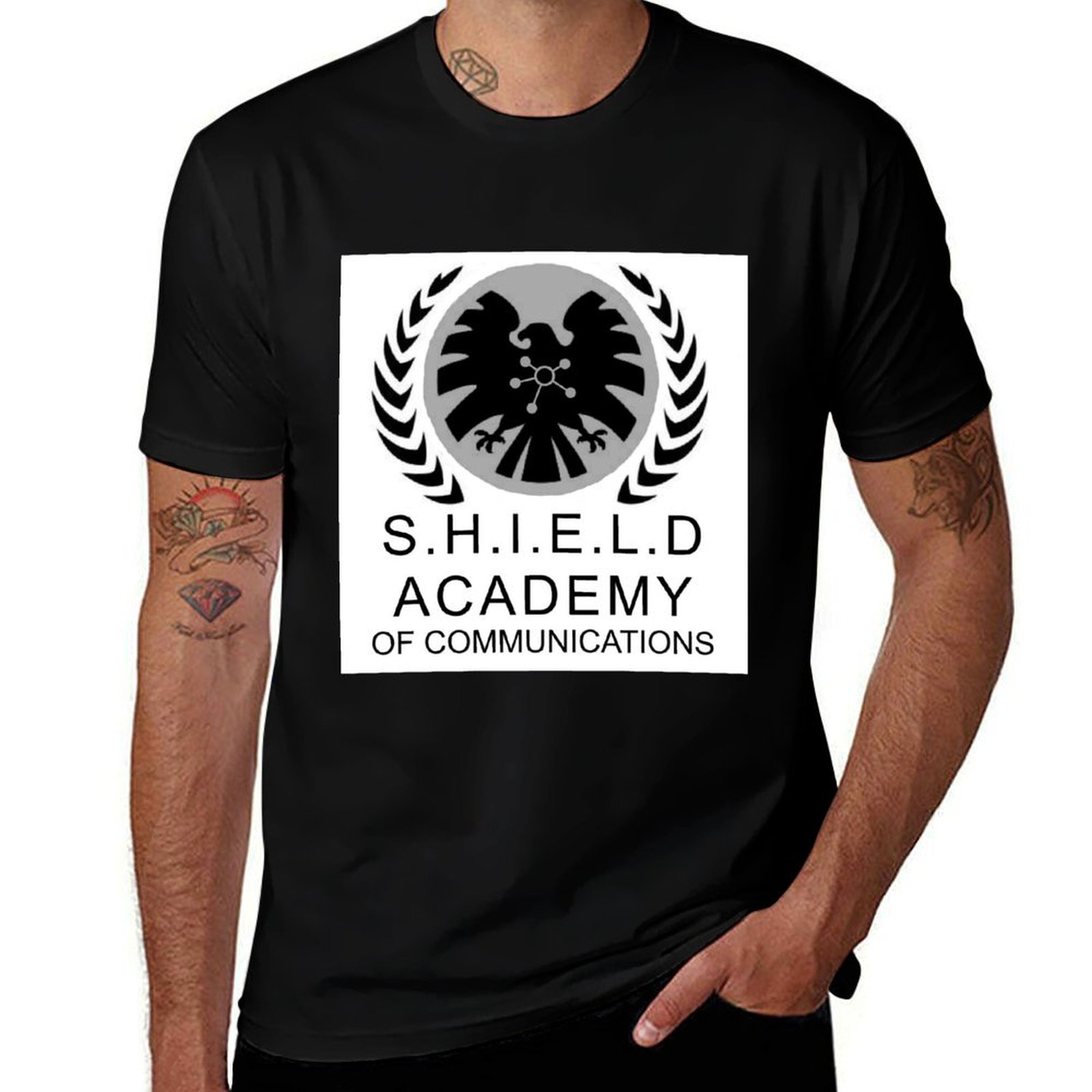 تي شيرت SHIELD Academy of Comm - مراجعة Academy Sports Outdoor وسعره